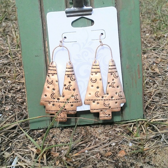 🆕 Geometrical moon stamped earrings - Picture 3 of 5